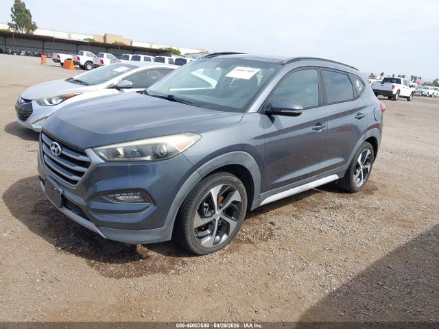 KM8J33A20HU561182 Hyundai Tucson Value