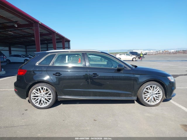 Продаж на аукціоні авто 2018 Audi A3 E-tron 1.4t Premium/1.4t Tech Premium, vin: WAUUPBFF4JA060666, номер лоту: 45007598