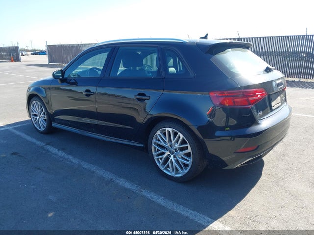 Продаж на аукціоні авто 2018 Audi A3 E-tron 1.4t Premium/1.4t Tech Premium, vin: WAUUPBFF4JA060666, номер лоту: 45007598