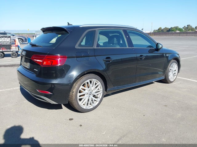 Продаж на аукціоні авто 2018 Audi A3 E-tron 1.4t Premium/1.4t Tech Premium, vin: WAUUPBFF4JA060666, номер лоту: 45007598
