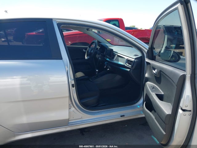 45007601 :رقم المزاد ، 3KPA24ADXNE462524 vin ، 2022 Kia Rio Lx مزاد بيع