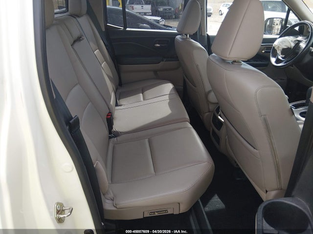 Honda Ridgeline Rtl 2017 5FPYK3F59HB018177 Image 8