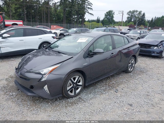 JTDKARFU1G3505669 Toyota Prius Three Touring