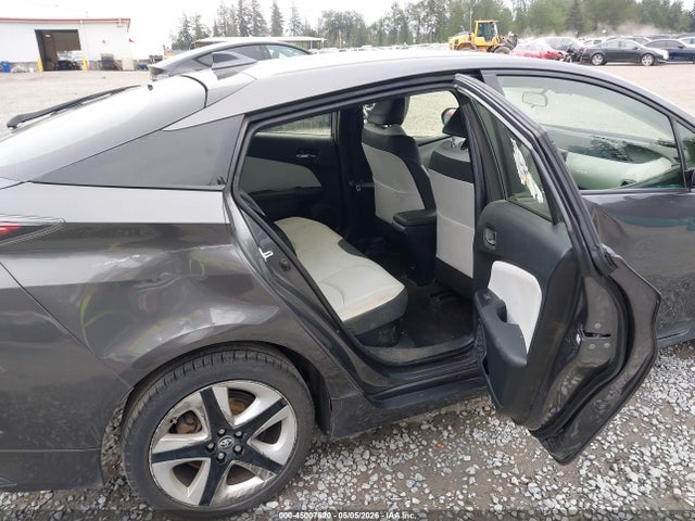 JTDKARFU1G3505669 Toyota Prius Three Touring