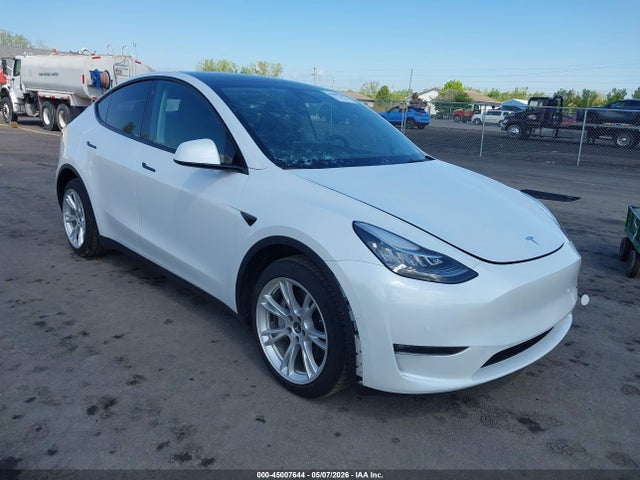 Продаж на аукціоні авто 2022 Tesla Model Y Long Range Dual Motor All-wheel Drive, vin: 7SAYGDEE4NF307693, номер лоту: 45007644
