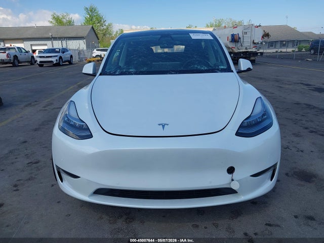 Продаж на аукціоні авто 2022 Tesla Model Y Long Range Dual Motor All-wheel Drive, vin: 7SAYGDEE4NF307693, номер лоту: 45007644