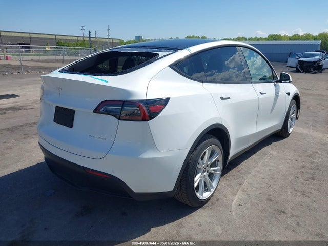 Продаж на аукціоні авто 2022 Tesla Model Y Long Range Dual Motor All-wheel Drive, vin: 7SAYGDEE4NF307693, номер лоту: 45007644