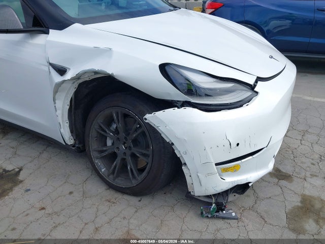 Продаж на аукціоні авто 2022 Tesla Model Y Long Range Dual Motor All-wheel Drive, vin: 7SAYGDEE2NF561614, номер лоту: 45007649