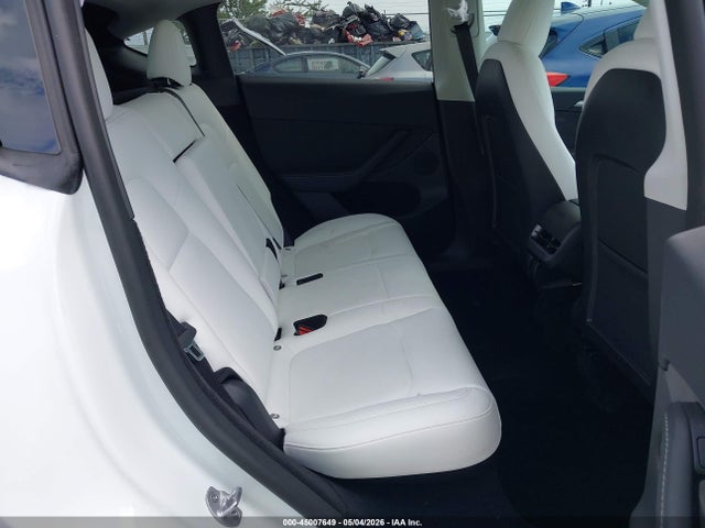Продаж на аукціоні авто 2022 Tesla Model Y Long Range Dual Motor All-wheel Drive, vin: 7SAYGDEE2NF561614, номер лоту: 45007649