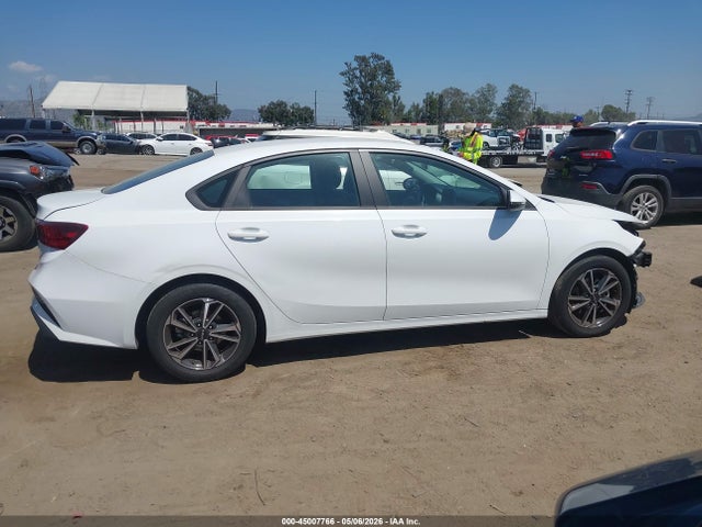 KIA Forte Lxs 2024 3KPF24AD8RE701807 Image 14