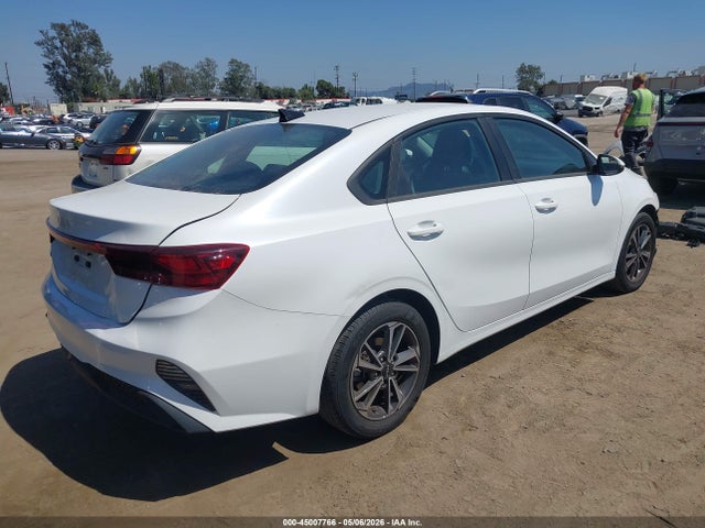 KIA Forte Lxs 2024 3KPF24AD8RE701807 Image 4