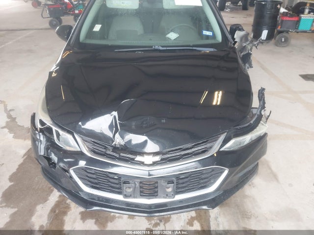 45007815 :رقم المزاد ، 1G1BC5SM5H7242243 vin ، 2017 Chevrolet Cruze Ls Auto مزاد بيع