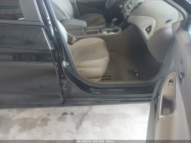 45007815 :رقم المزاد ، 1G1BC5SM5H7242243 vin ، 2017 Chevrolet Cruze Ls Auto مزاد بيع