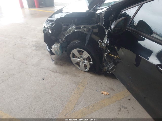 45007815 :رقم المزاد ، 1G1BC5SM5H7242243 vin ، 2017 Chevrolet Cruze Ls Auto مزاد بيع