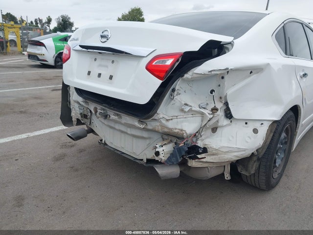 Продаж на аукціоні авто 2017 Nissan Altima 2.5 S, vin: 1N4AL3AP5HN306236, номер лоту: 45007836