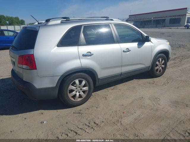 Продаж на аукціоні авто 2013 Kia Sorento Lx, vin: 5XYKT3A65DG349577, номер лоту: 45007898