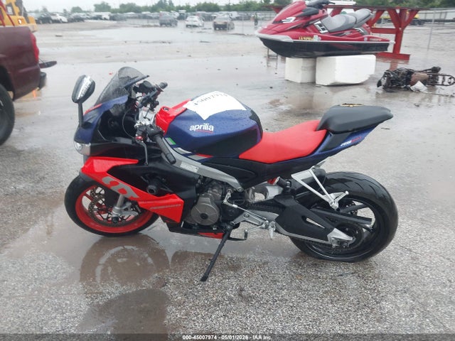 ZD4KSUG00NS000872 Aprilia Rs 660