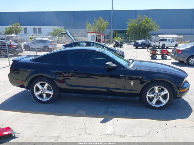 2008 Ford Mustang V6 Deluxe/v6 Premium მანქანა იყიდება აუქციონზე, vin: 1ZVHT80N885111007, აუქციონის ნომერი: 45007980