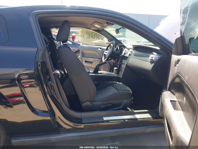 2008 Ford Mustang V6 Deluxe/v6 Premium მანქანა იყიდება აუქციონზე, vin: 1ZVHT80N885111007, აუქციონის ნომერი: 45007980