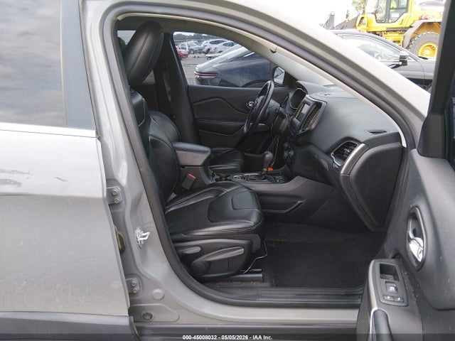 2019 Jeep Cherokee Latitude Plus Fwd მანქანა იყიდება აუქციონზე, vin: 1C4PJLLB5KD358300, აუქციონის ნომერი: 45008032