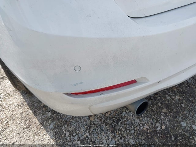 2015 Bmw 320i Xdrive მანქანა იყიდება აუქციონზე, vin: WBA3C3G54FNT53678, აუქციონის ნომერი: 45008052