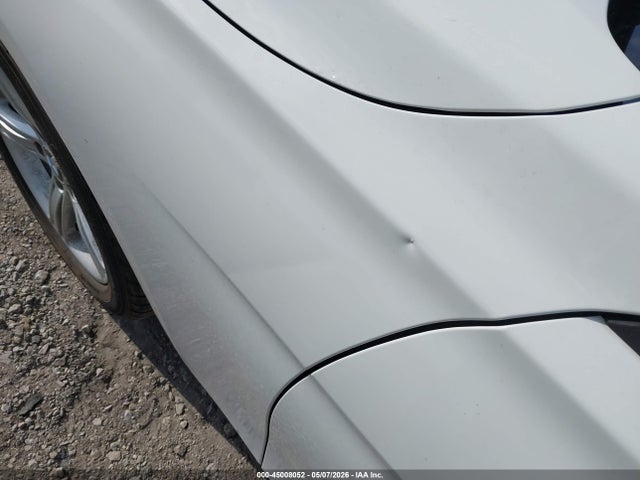 2015 Bmw 320i Xdrive მანქანა იყიდება აუქციონზე, vin: WBA3C3G54FNT53678, აუქციონის ნომერი: 45008052
