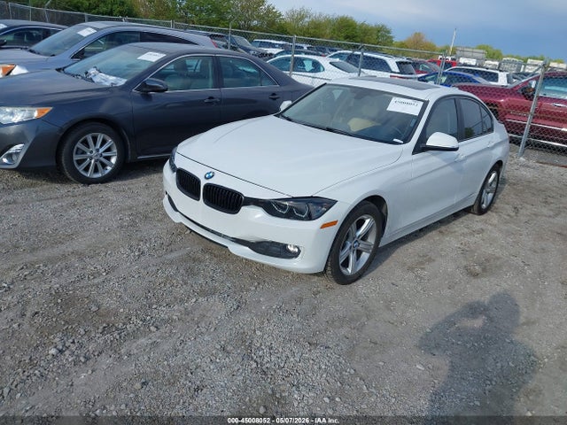 2015 Bmw 320i Xdrive მანქანა იყიდება აუქციონზე, vin: WBA3C3G54FNT53678, აუქციონის ნომერი: 45008052