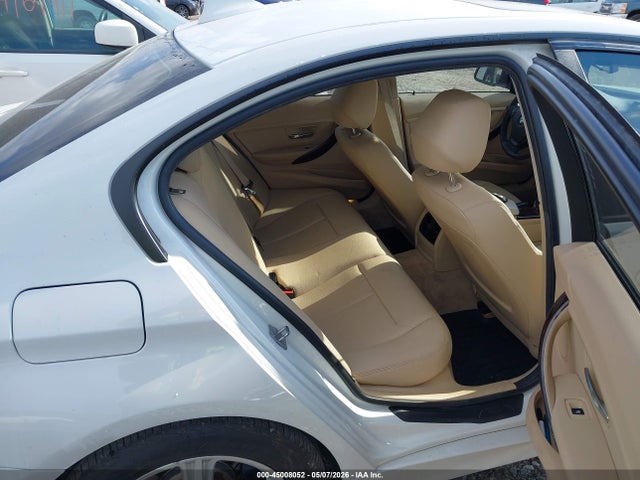 2015 Bmw 320i Xdrive მანქანა იყიდება აუქციონზე, vin: WBA3C3G54FNT53678, აუქციონის ნომერი: 45008052