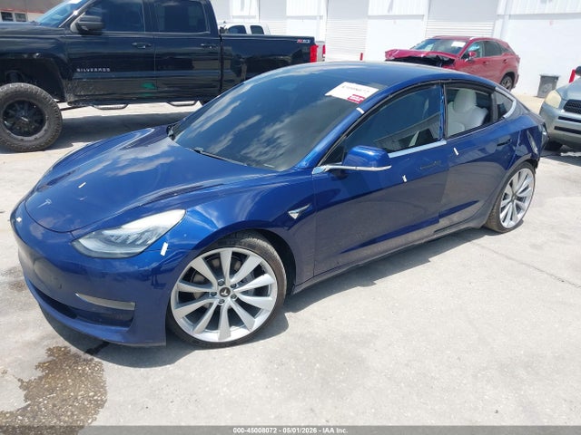 2018 Tesla Model 3 Long Range/performance მანქანა იყიდება აუქციონზე, vin: 5YJ3E1EB1JF099736, აუქციონის ნომერი: 45008072