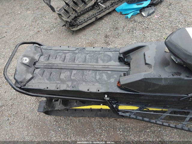 Ski-Doo Summit 850 E-tec 2022 2BPSTSNB0NV000333 Image 8