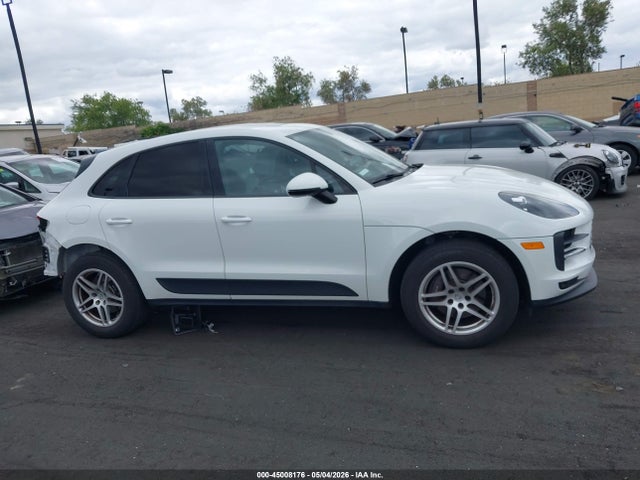 Porsche Macan 2020 WP1AA2A56LLB11435 Image 14