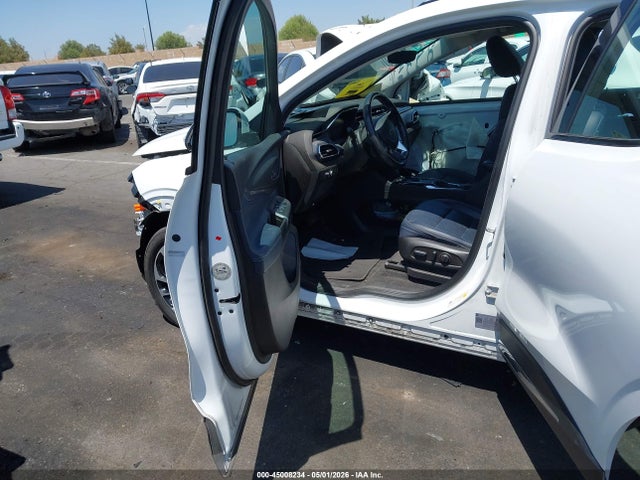 1G1FZ6S01P4140165 Chevrolet Bolt Euv Fwd Premier