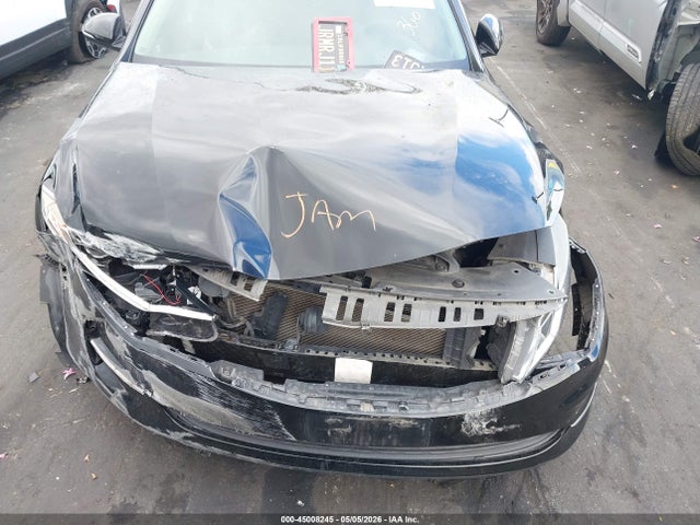 5XXGT4L30JG184147 KIA Optima Lx