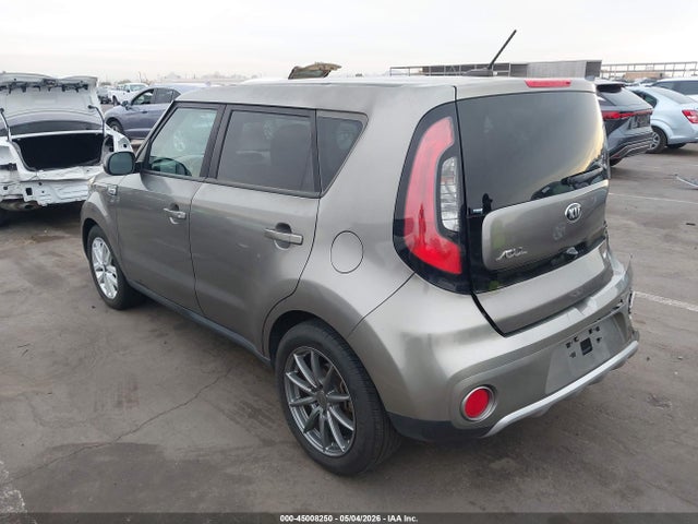 Продаж на аукціоні авто 2018 Kia Soul +, vin: KNDJP3A5XJ7528083, номер лоту: 45008250