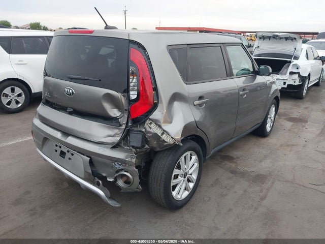 Продаж на аукціоні авто 2018 Kia Soul +, vin: KNDJP3A5XJ7528083, номер лоту: 45008250