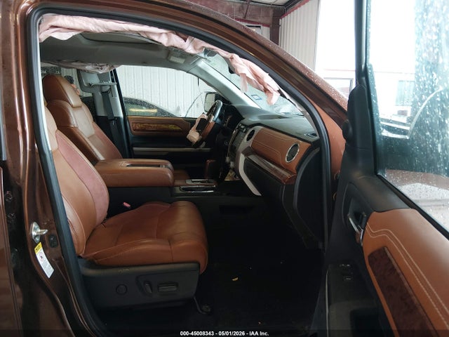Продажа на аукционе авто 2015 Toyota Tundra 1794 5.7l V8, vin: 5TFAW5F14FX450086, номер лота: 45008343