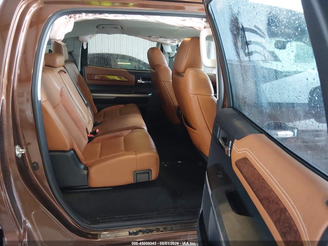 Продажа на аукционе авто 2015 Toyota Tundra 1794 5.7l V8, vin: 5TFAW5F14FX450086, номер лота: 45008343
