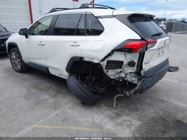 2022 Toyota Rav4 Xle Premium მანქანა იყიდება აუქციონზე, vin: JTMC1RFV4ND086463, აუქციონის ნომერი: 45008353