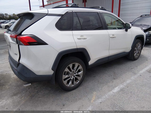 2022 Toyota Rav4 Xle Premium მანქანა იყიდება აუქციონზე, vin: JTMC1RFV4ND086463, აუქციონის ნომერი: 45008353