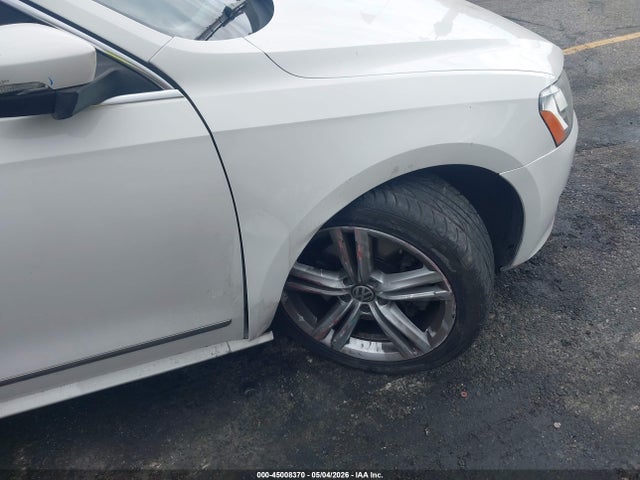 Продаж на аукціоні авто 2015 Volkswagen Passat 1.8t Sel Premium, vin: 1VWCT7A3XFC023733, номер лоту: 45008370