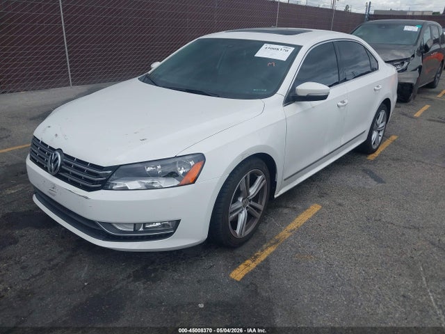 Продаж на аукціоні авто 2015 Volkswagen Passat 1.8t Sel Premium, vin: 1VWCT7A3XFC023733, номер лоту: 45008370