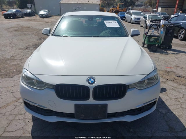 2018 Bmw 330i მანქანა იყიდება აუქციონზე, vin: WBA8B9C50JK677142, აუქციონის ნომერი: 45008373