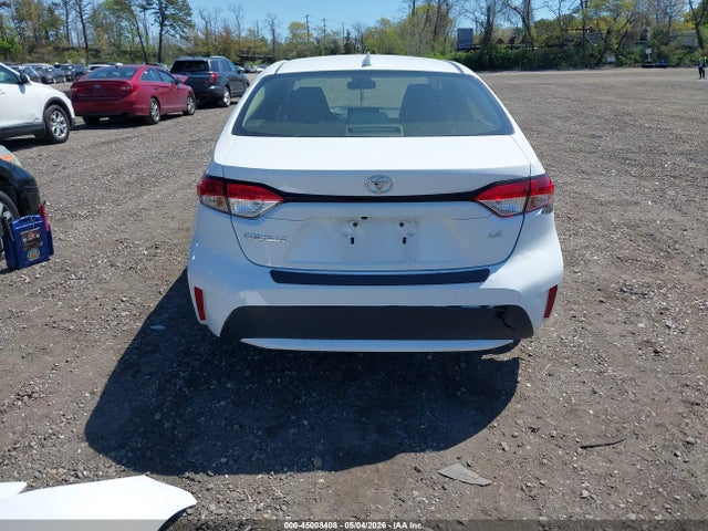 45008408 :رقم المزاد ، JTDEPMAE6MJ117455 vin ، 2021 Toyota Corolla Le مزاد بيع