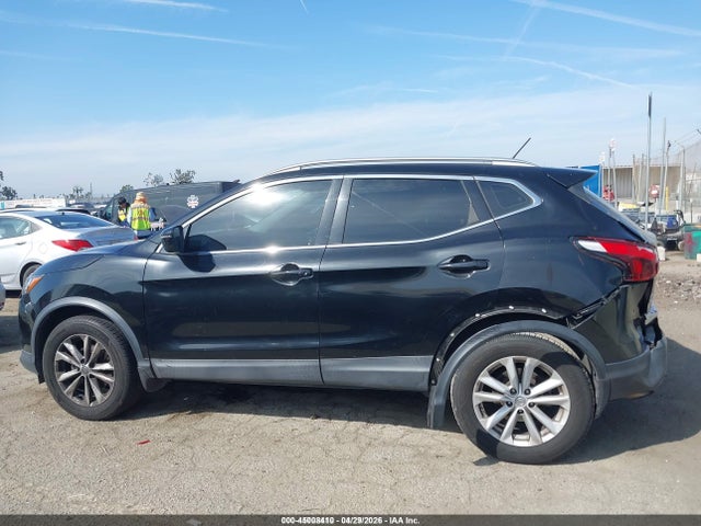 JN1BJ1CP9JW190967 Nissan Rogue Sport Sv