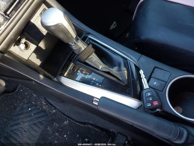 Toyota COROLLA LE 2018 5YFBURHE0JP764228 Image 11