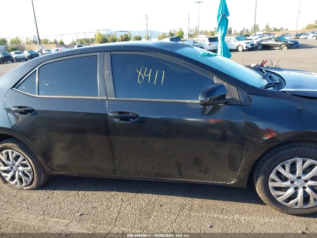 Toyota COROLLA LE 2018 5YFBURHE0JP764228 Image 14
