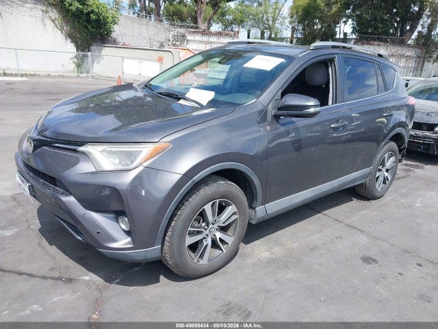Toyota Rav4 Xle 2017 2T3WFREV7HW374517 Image 2