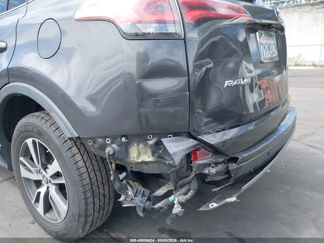 Toyota Rav4 Xle 2017 2T3WFREV7HW374517 Image 6
