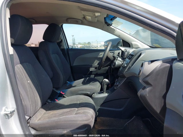 Chevrolet Sonic Lt Auto 2014 1G1JC5SG9E4104711 Image 5