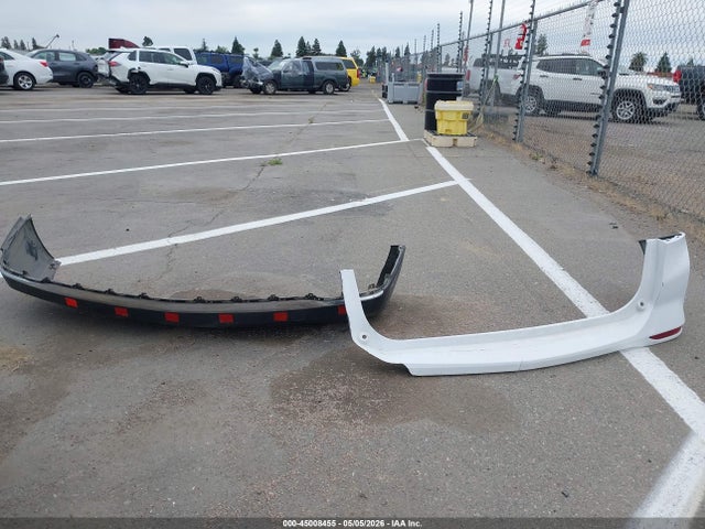Chevrolet EQUINOX LS 2018 2GNAXHEV7J6142655 Image 12